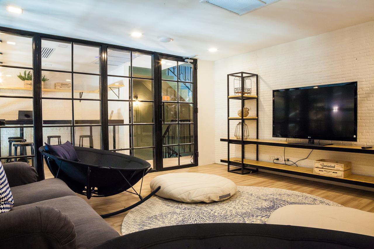 Travel Light Hostel Pattaya Εξωτερικό φωτογραφία